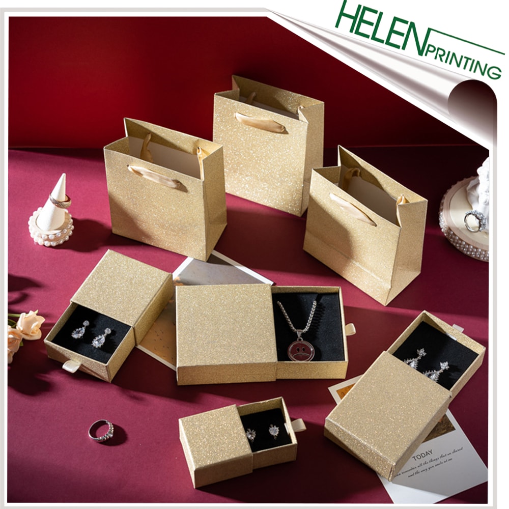 各色各樣首飾品抽拉盒