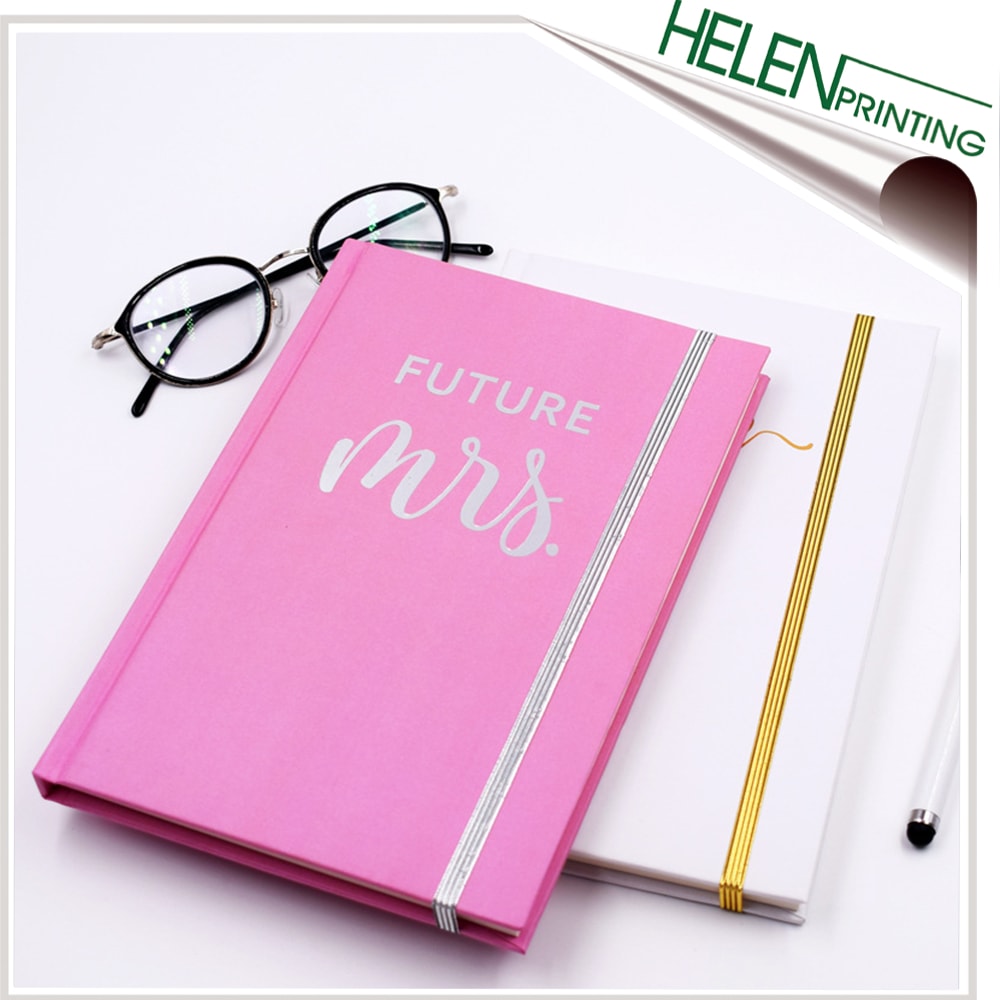 硬殼燙金筆記本